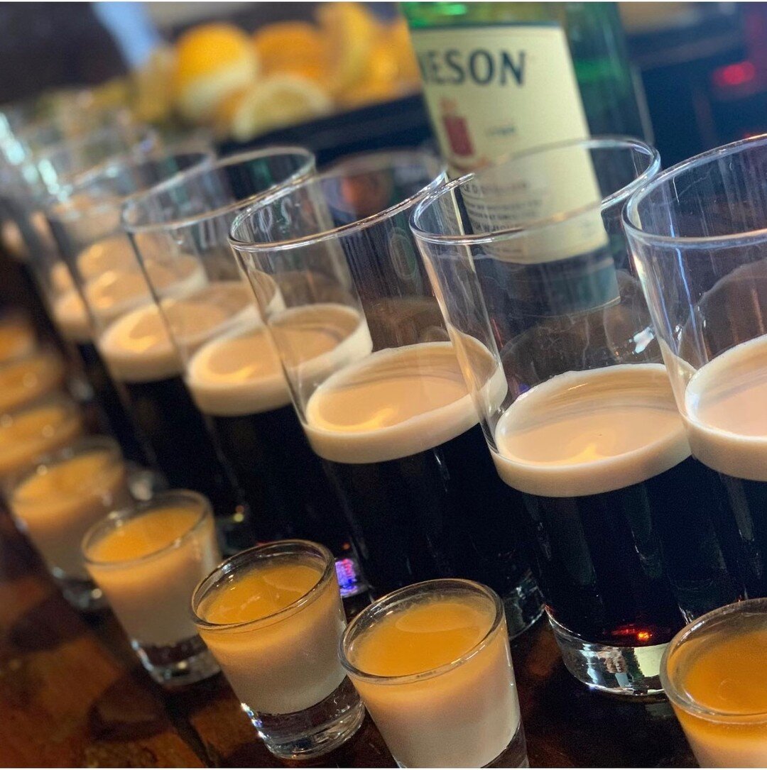 As much as we are missing the parade this year, we know next year it will be better than ever! In honor of Newport's famous day, we had to share a throwback from St. Paddy's Day past! 
#thefifthelement #thefifthelementri
.
.
.
#sundayvibes #newport